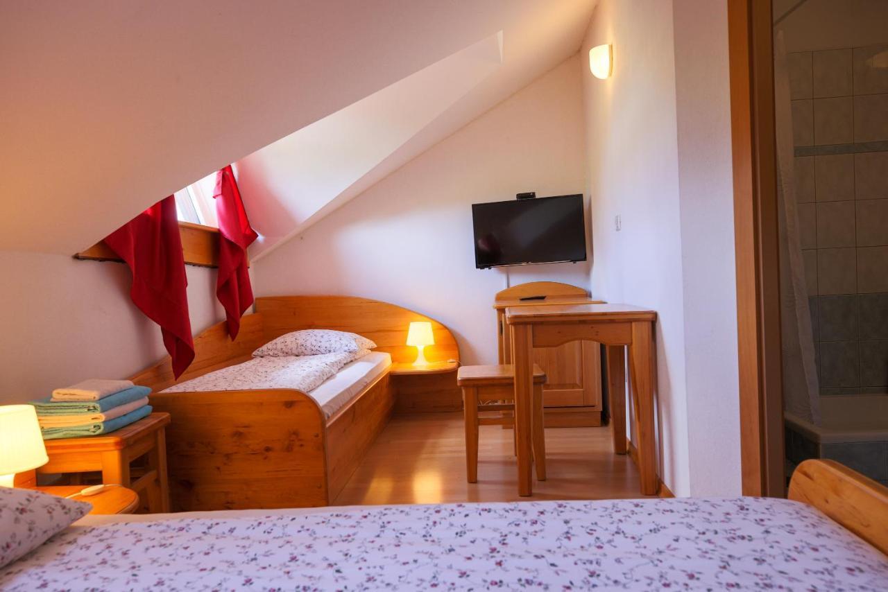 Villa Domacija Malnarjevi Villa Slavina Esterno foto